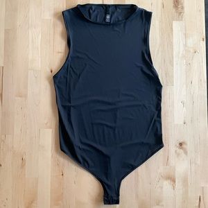 SKIMS JELLY SHEER CREW NECK BODYSUIT size 2X in ONYX